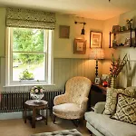 Villa 100 Year Old Family