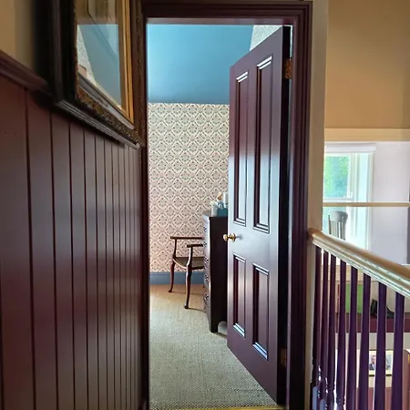 וילה 100 Year Old Family *