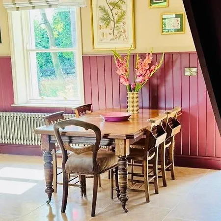 וילה 100 Year Old Family Oldcastle