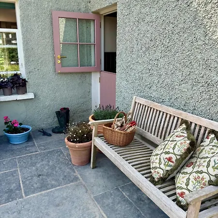 100 Year Old Family וילה