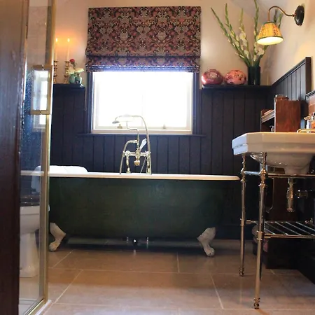 100 Year Old Family וילה Oldcastle